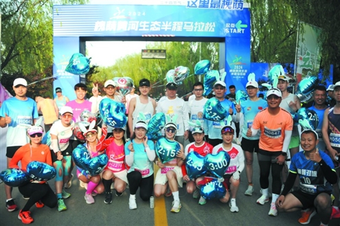 优秀的“兔子”能很好地控制配速,可以带给选手更好的奔跑体验本专题摄影记者王晓峰 赵天羿 周里 于海童